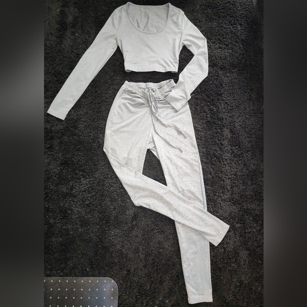Light Gray Longsleeve With Leggings Coord